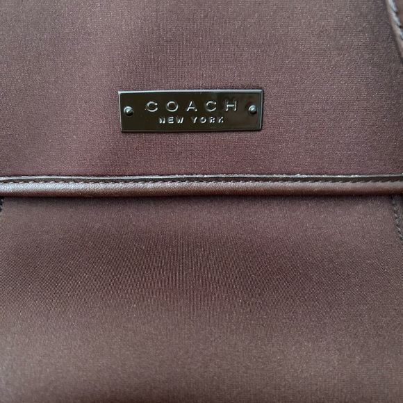 RARE! Vintage Coach Chocolate Crossbody - Picture 10 of 11